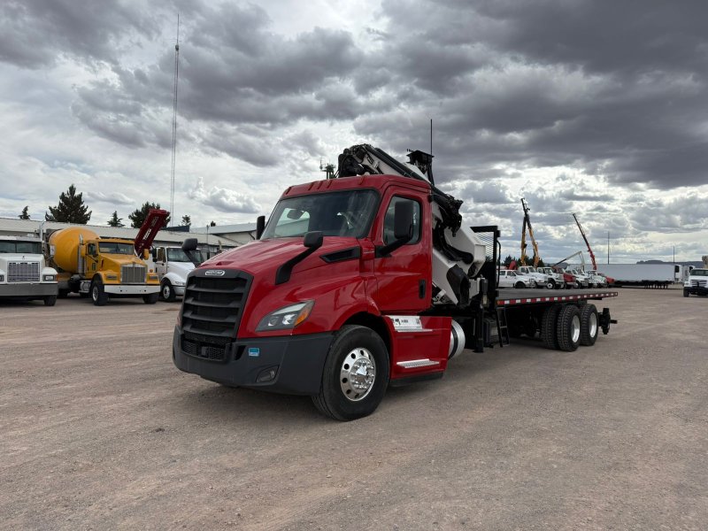 Camion grúa tipo articulada